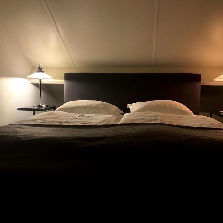 Bed And Breakfast De Biesbosch - In 'T Riet Drimmelen Ngoại thất bức ảnh